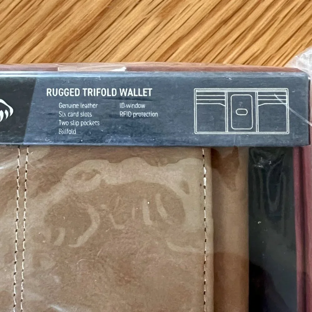 NWT Wolverine Rugged Trifold Wallet - Picture 13 of 15